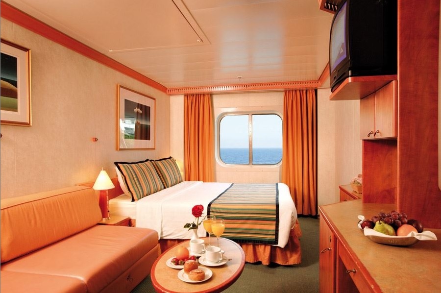 Каюта с окном Classic (EC) на Costa Mediterranea