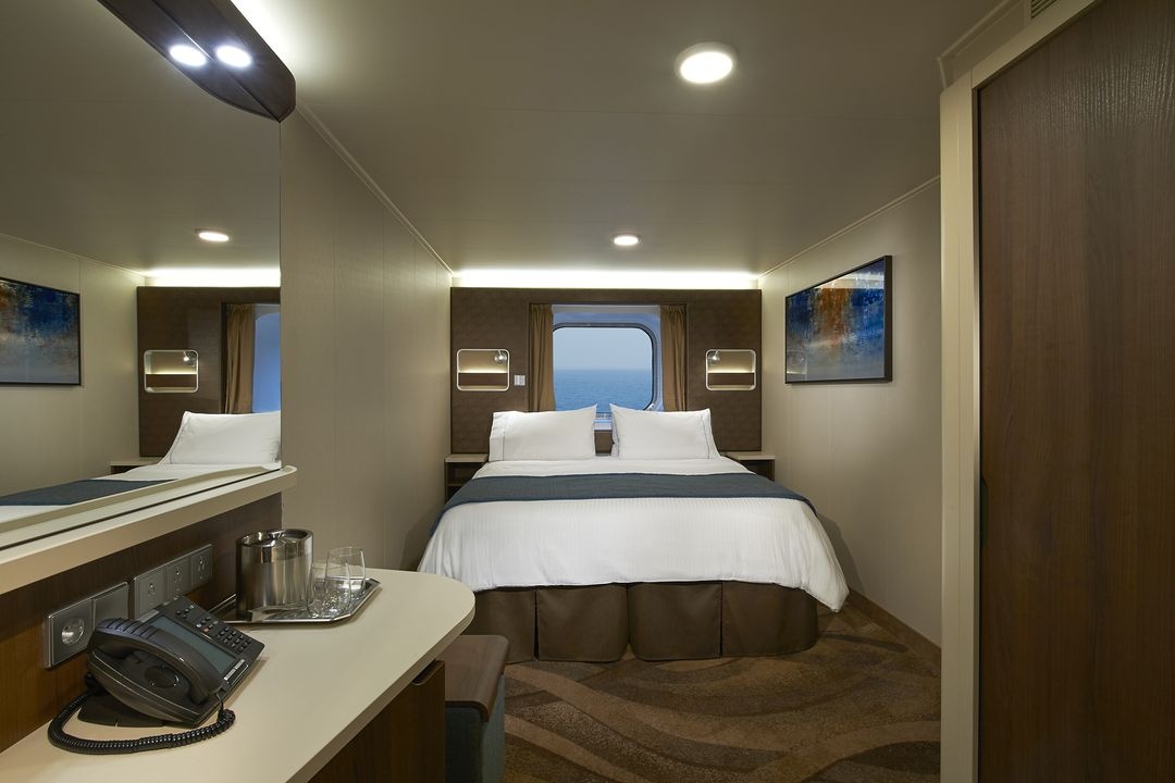 Каюта с окном (OA) на Norwegian Escape