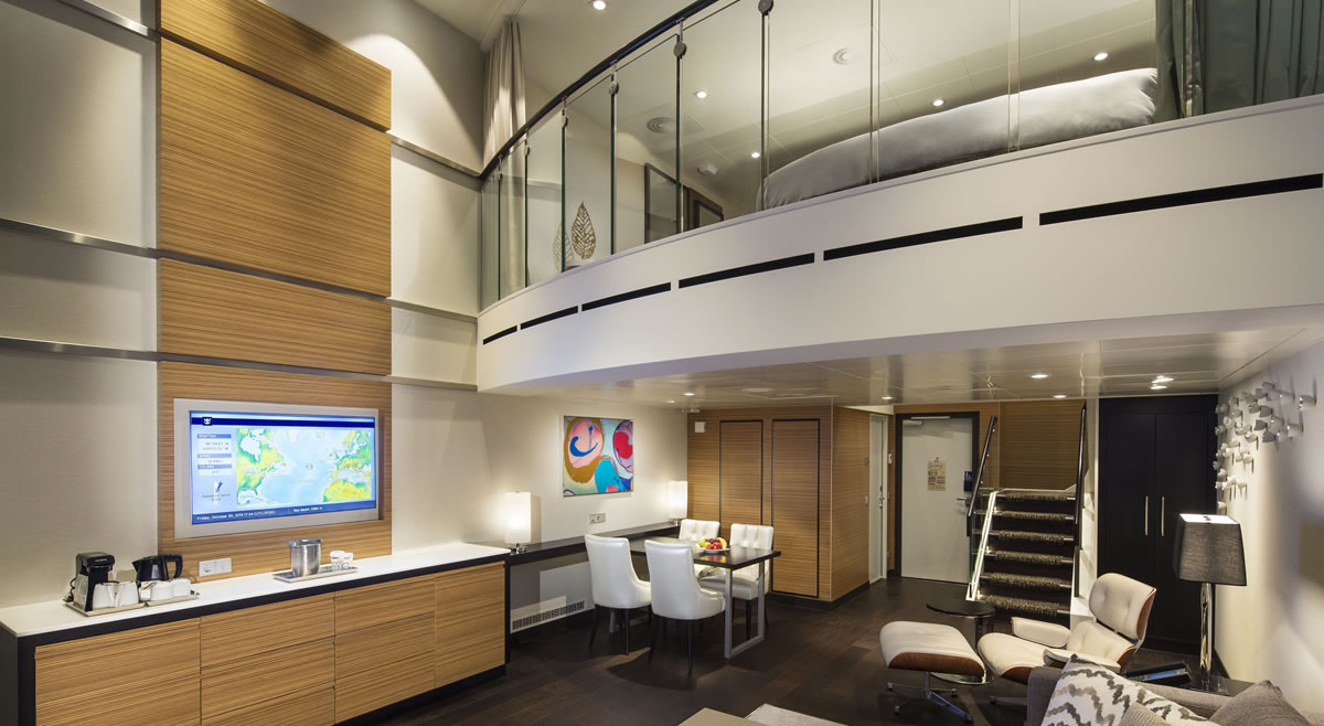 Сьют Grand Loft Suite с балконом