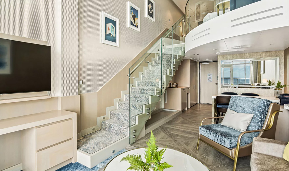 Сьют Crown Loft с балконом