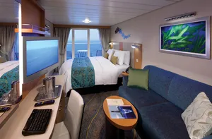 Deluxe каюта с балконом (E1) на Legend Of The Seas