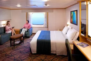 Каюта с панорамным оном (F) на Legend Of The Seas