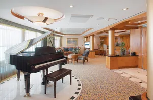 Сьют Royal с балконом на Explorer Of The Seas