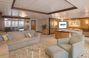 Сьют Owner`s с 1 спальней на Navigator Of The Seas