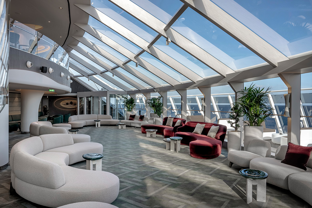 MSC Yacht Club Top Sail Lounge