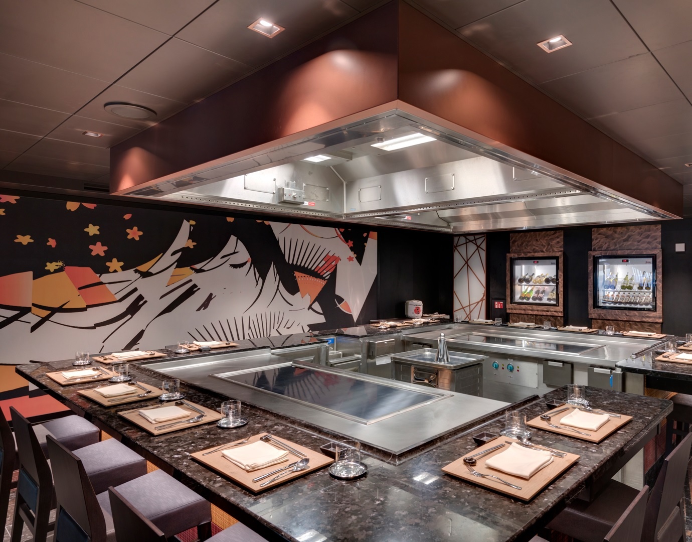 Ресторан Teppanyaki и суши бар